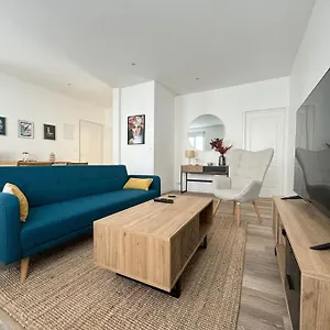  Appartement T3 Neuf Au Centre De ! France